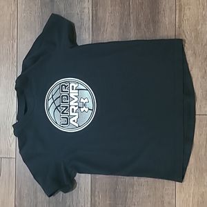 Boys Under Armour tee
